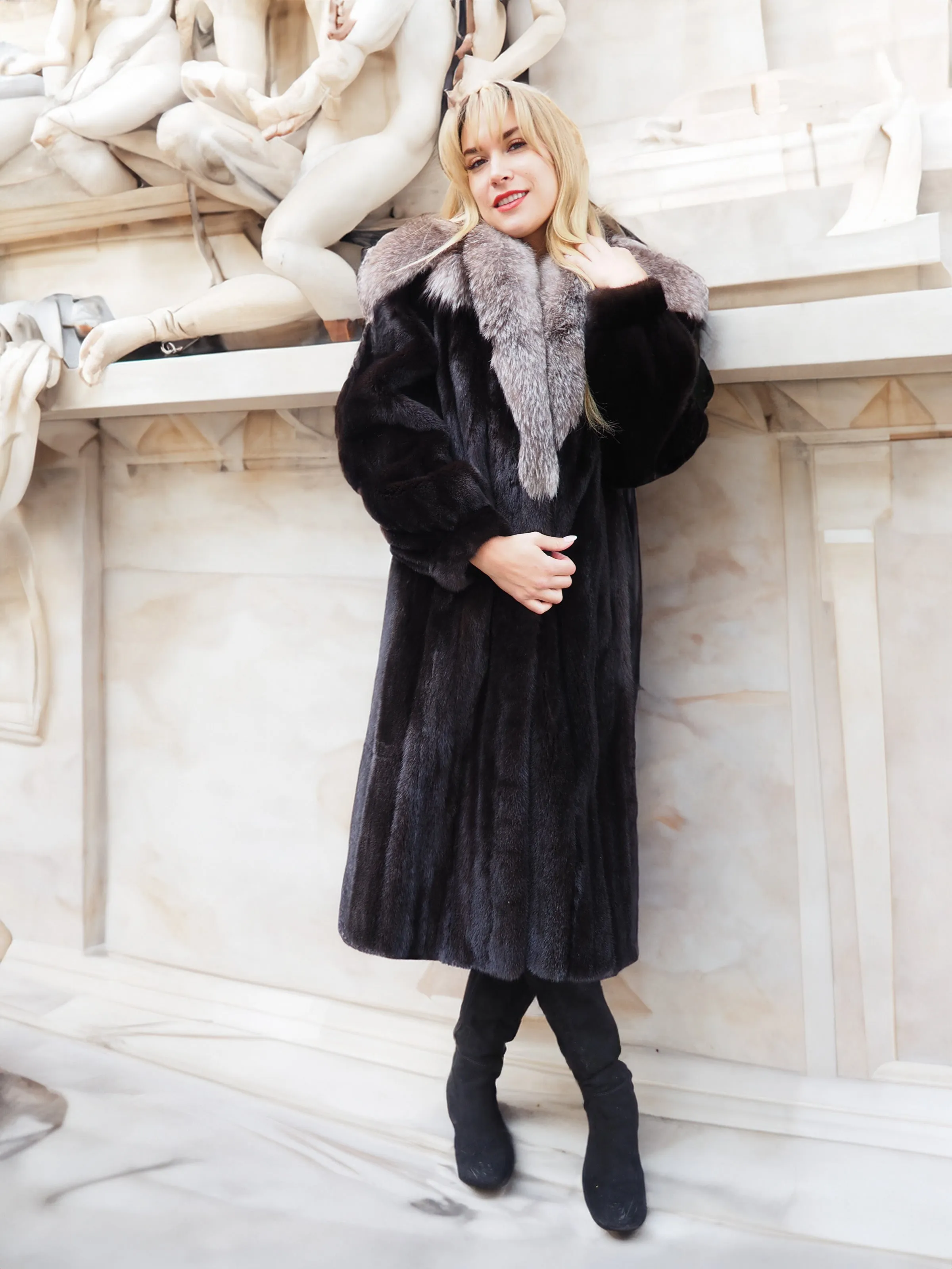 American Legened Black Mink Coat With Indigo Fox Cape Collar M/L