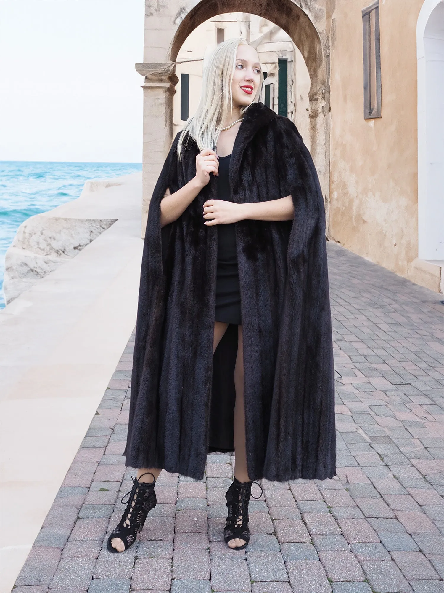 Black NAFA Mink Fur Cape Coat Coats One Size One of A Kind