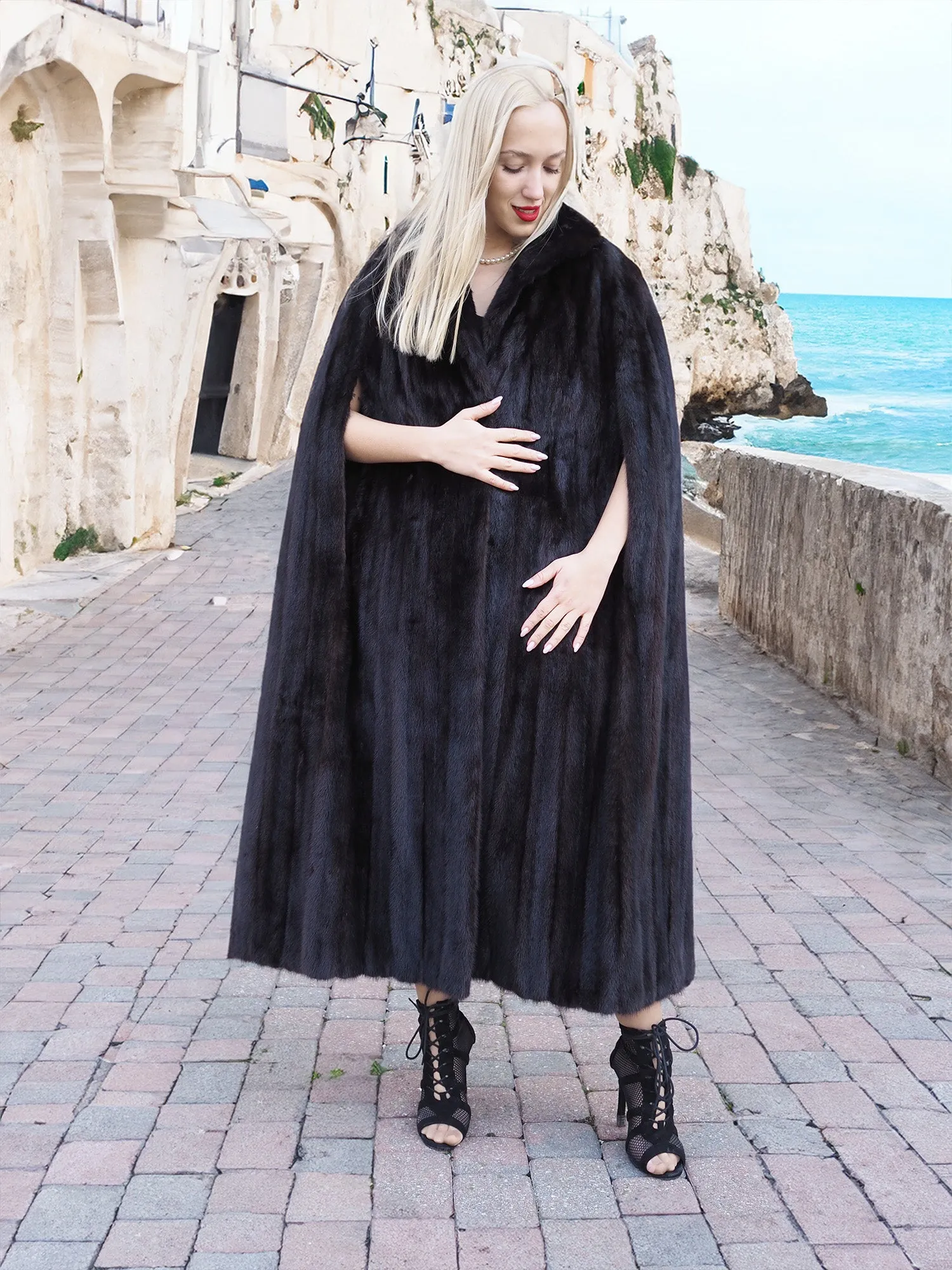 Black NAFA Mink Fur Cape Coat Coats One Size One of A Kind