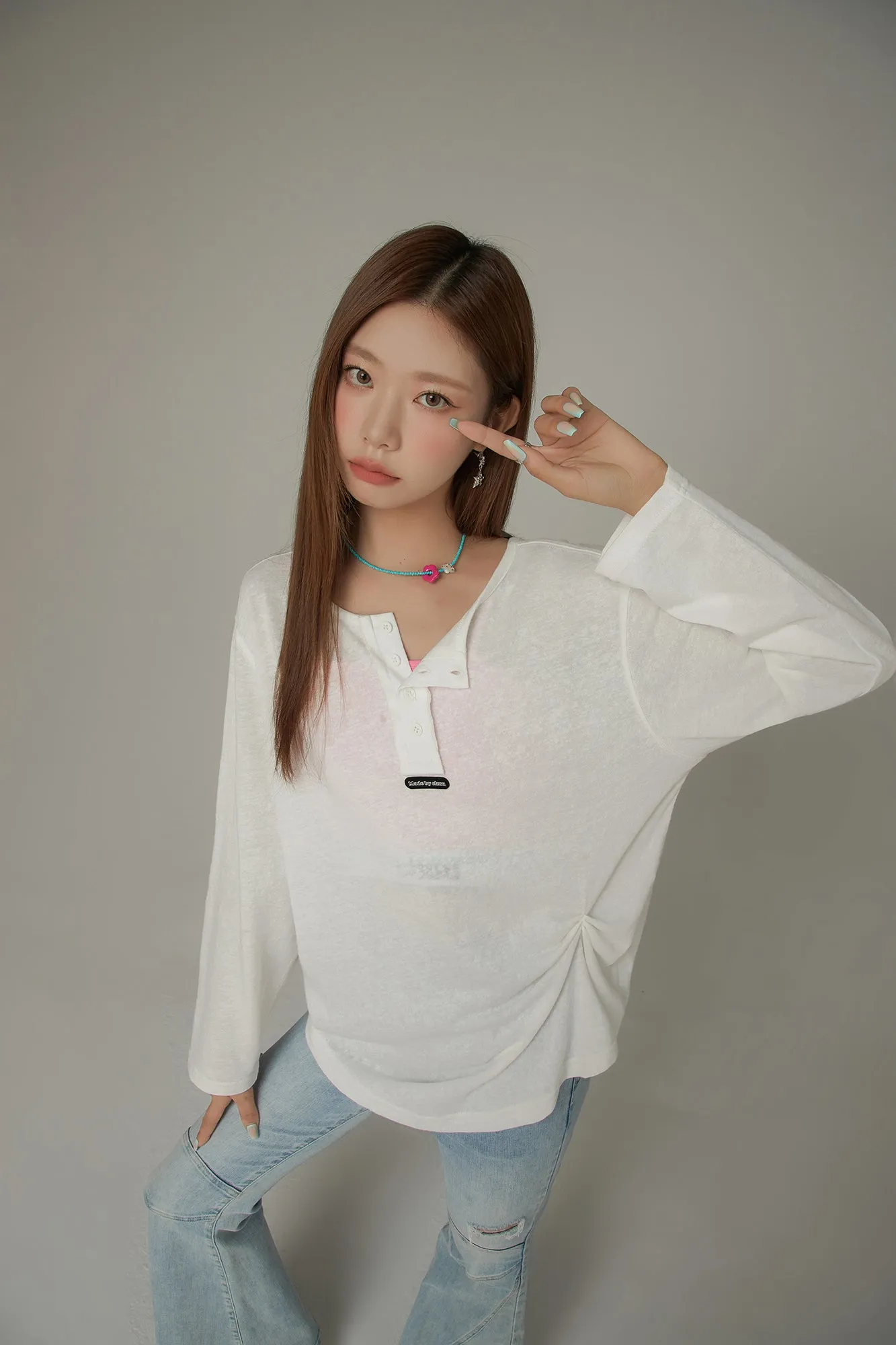 Button Side Shirring Basic T-Shirt