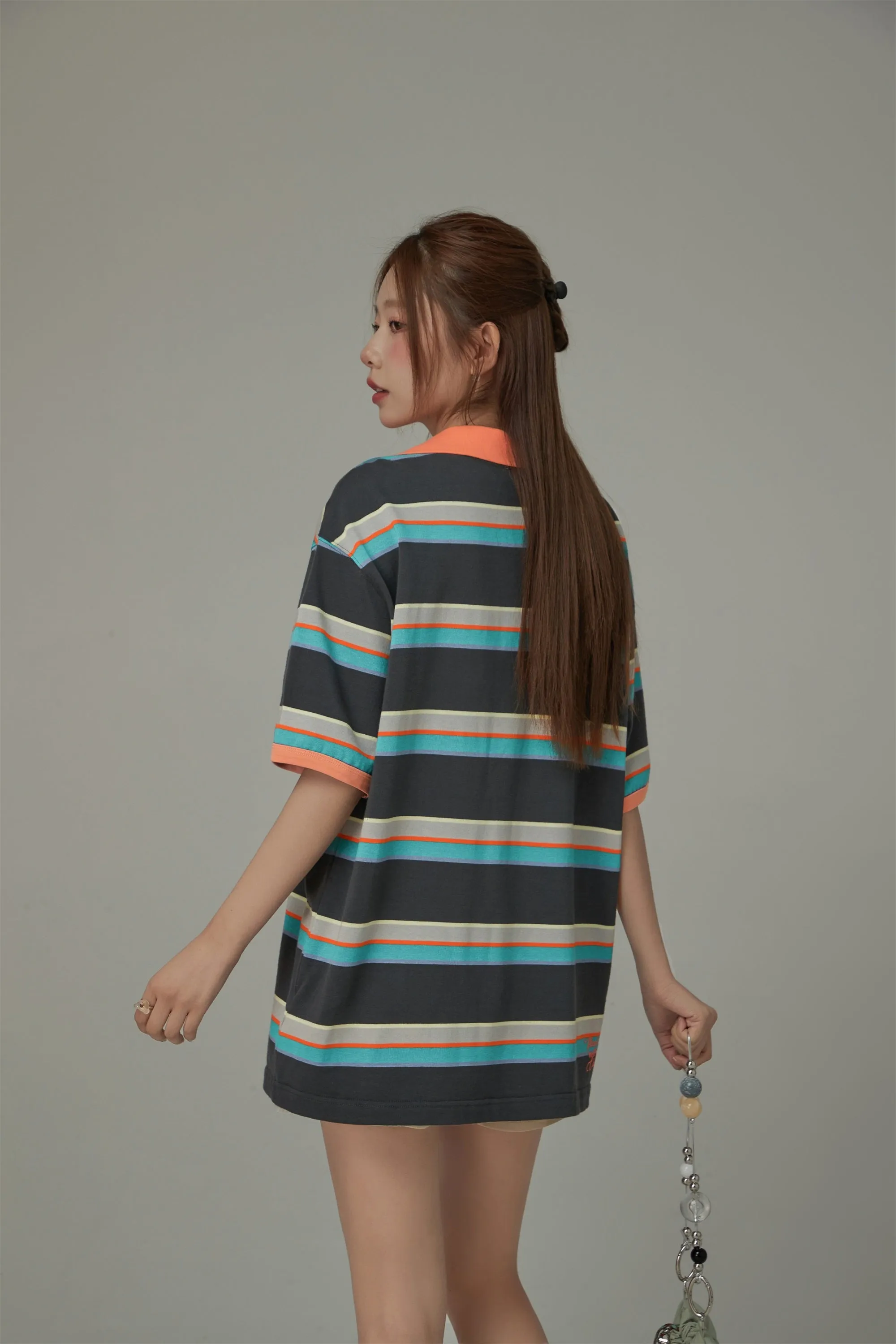 Chuu Babe Color Neck Line Stripe Loose Fit T-Shirt