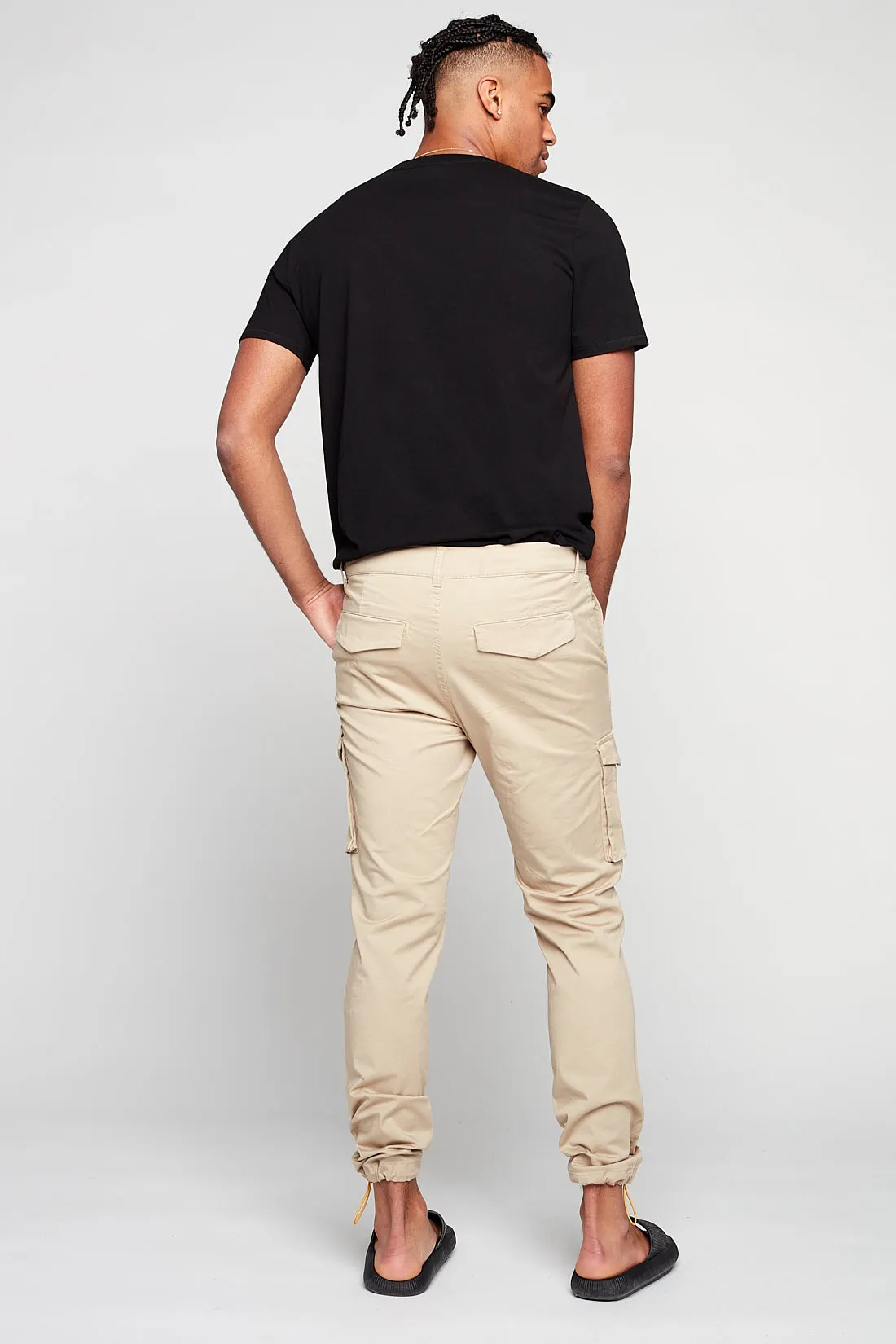 DEAN -  Slim Fit Cargo Chinos (Convertible Joggers) - Tan