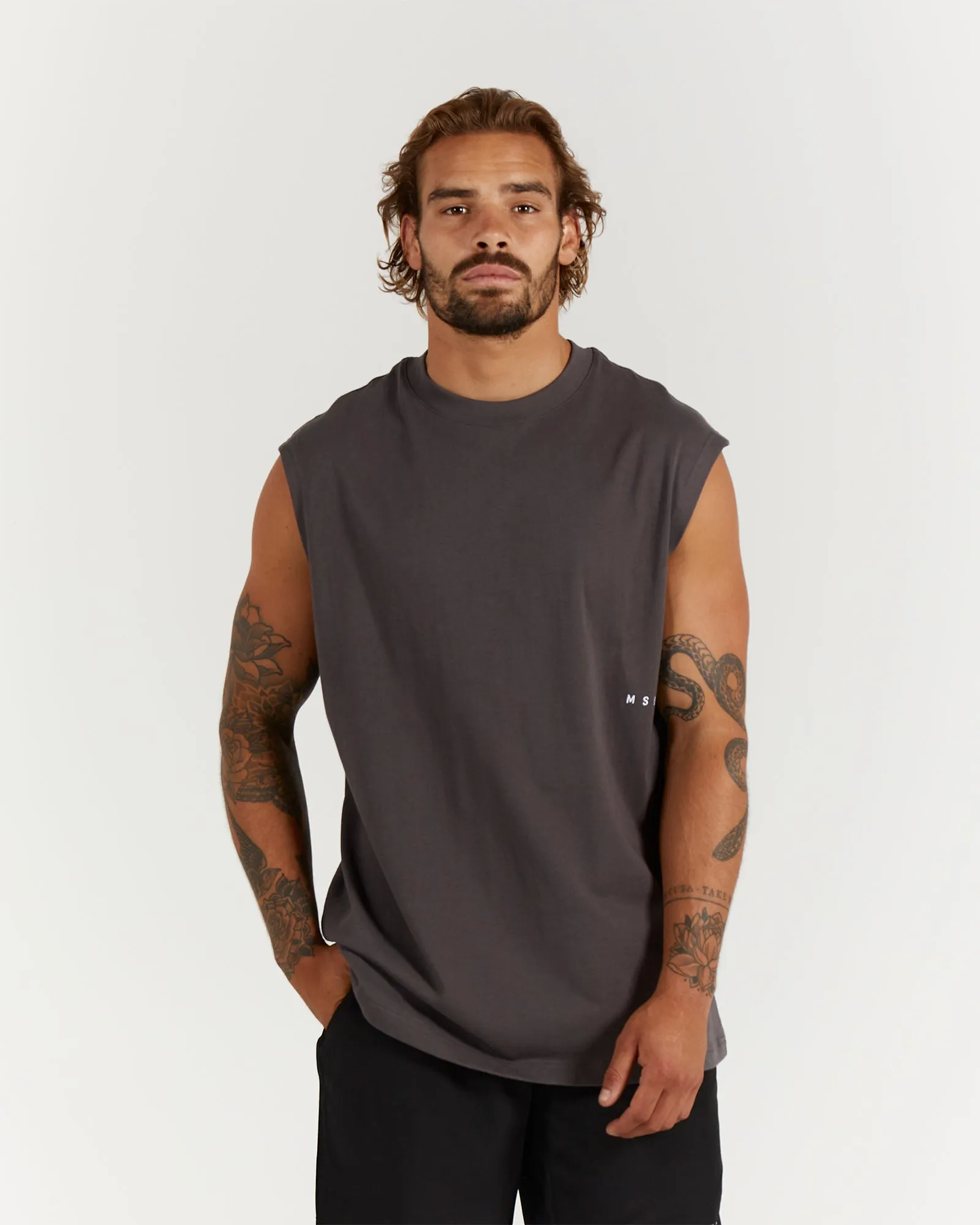 LIGHTWEIGHT OVERSIZED TANK - CHARCOAL