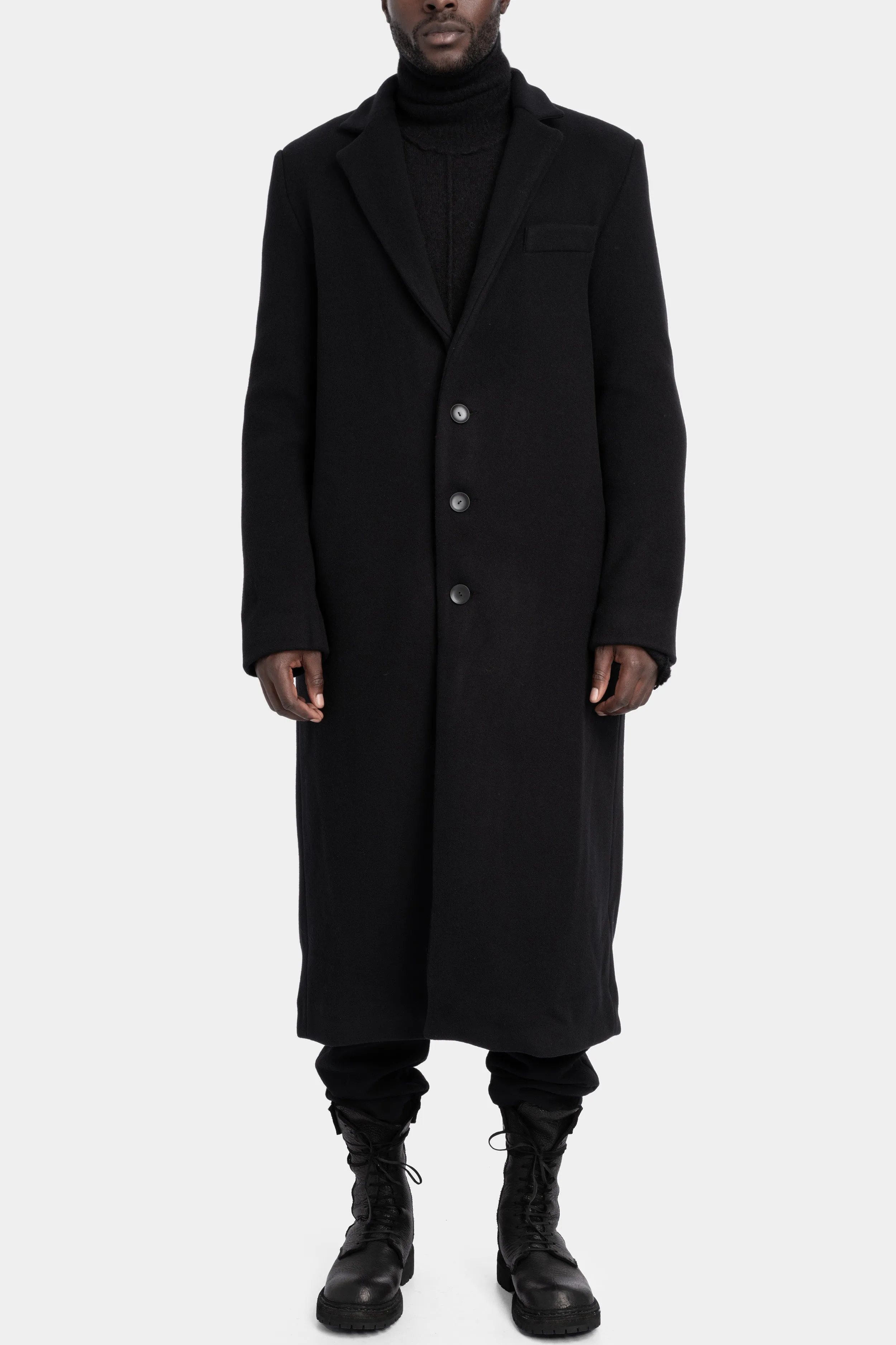 Long buttoned wool / cashmere coat